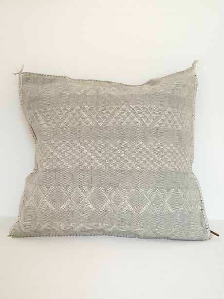 Cactus silk pillow - light grey - 1 - Äventyr