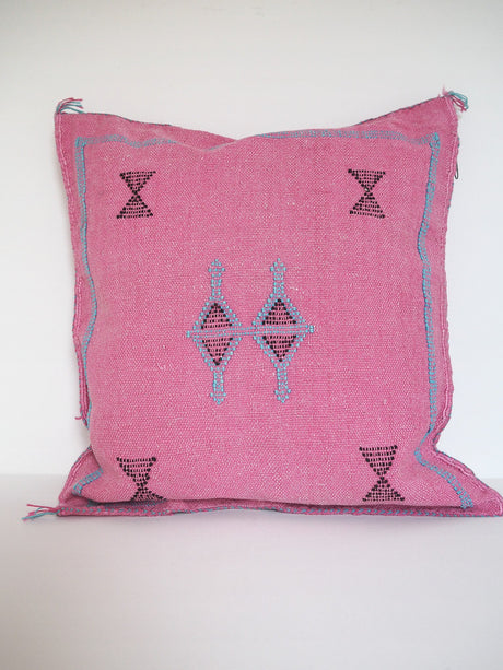 Cactus silk pillow - pink - 1 - Äventyr
