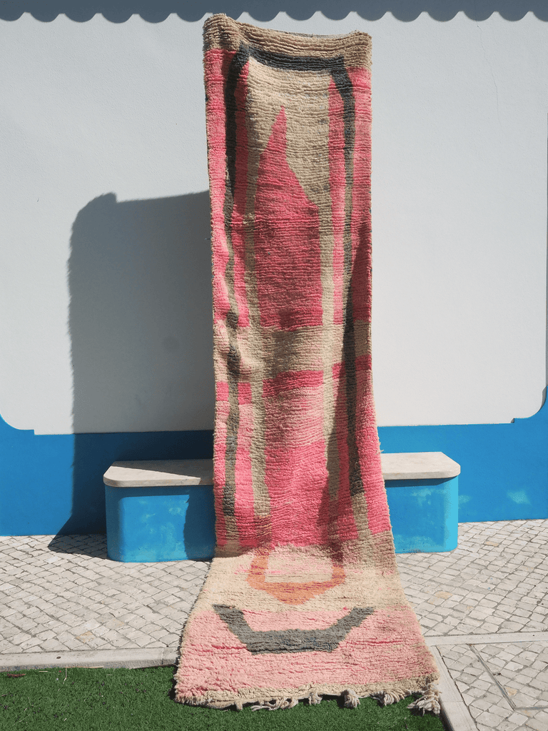Pink House - 415 x 95 cm - Äventyr
