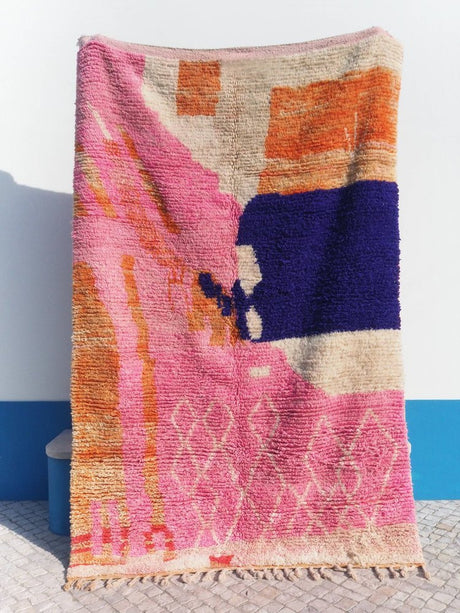 Pink Land - MTO rugs - Äventyr